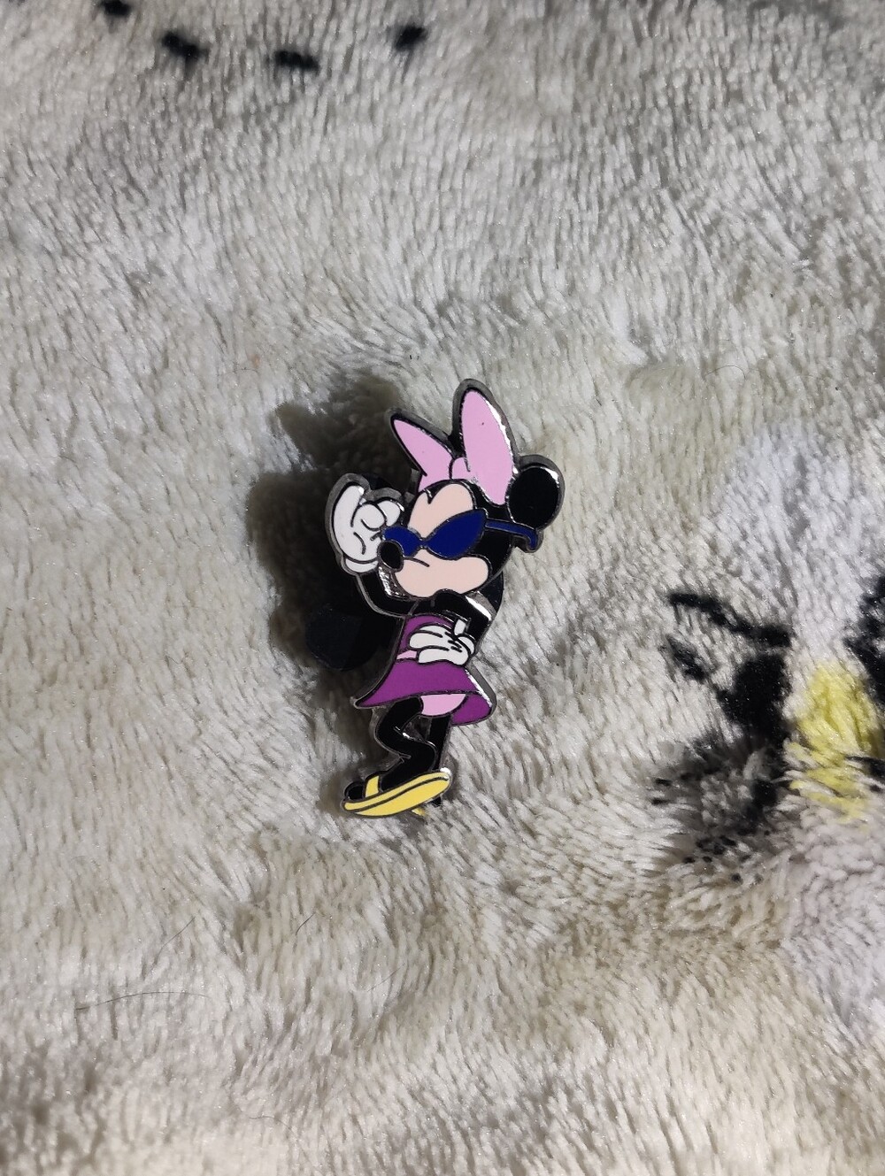 Disney Trading Pin Cool Characters Minnie Mouse Sunglasses 2012 Booster